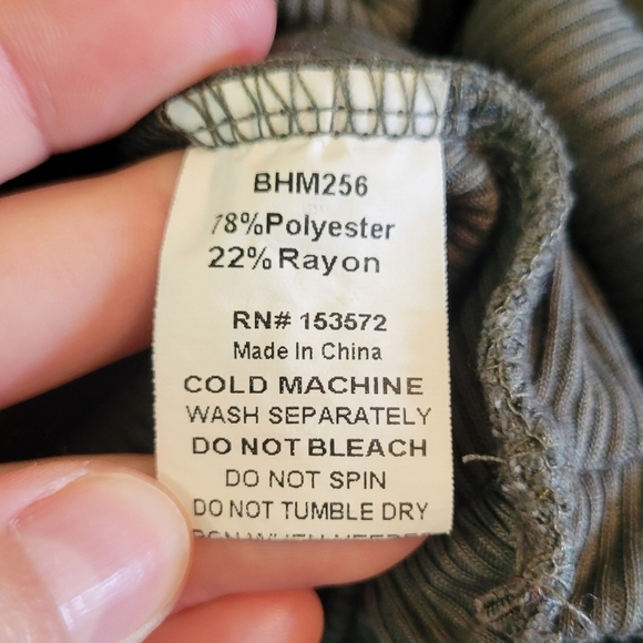 Böhme Green Ruched Ribbed Blouse - Picture 7 of 7